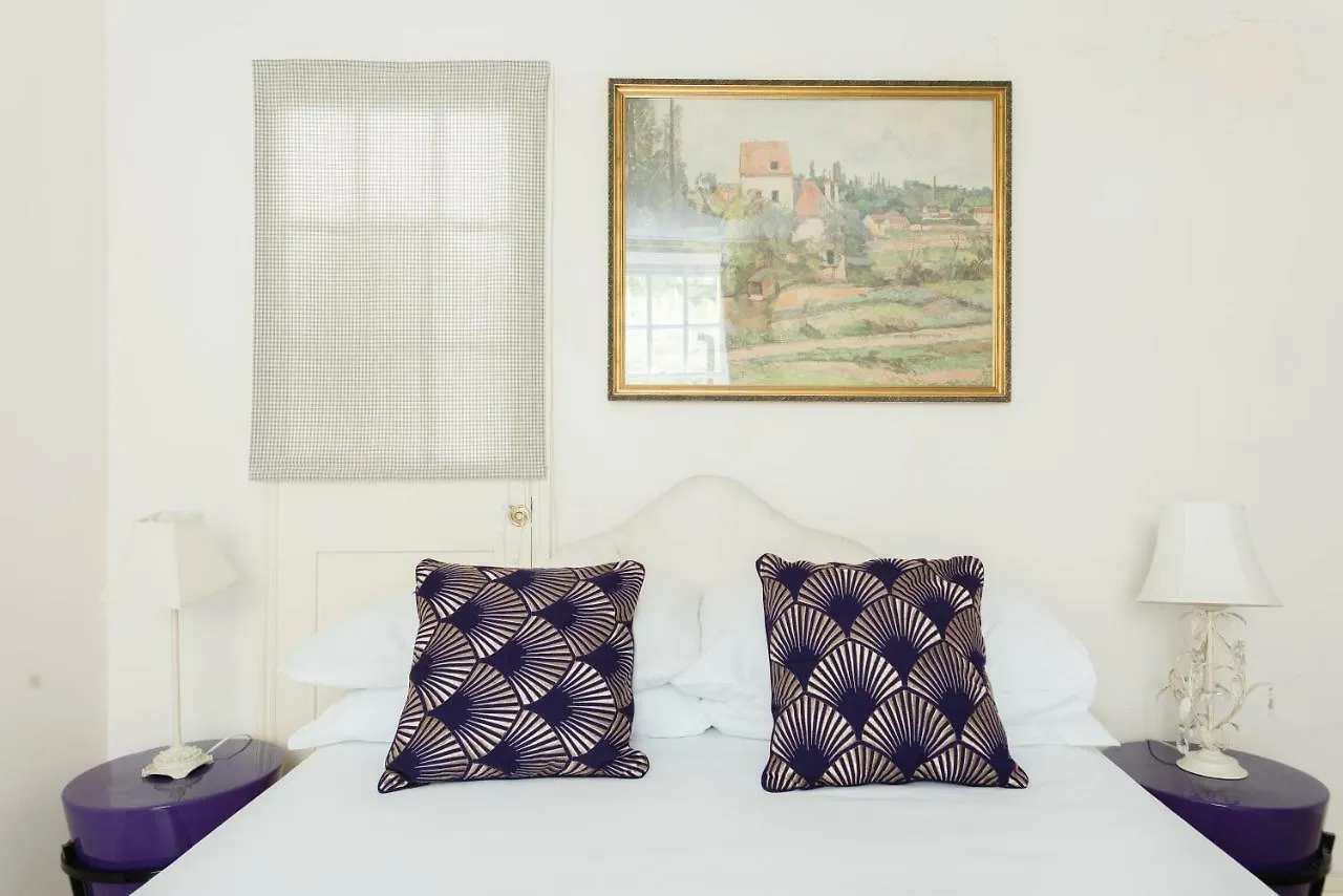 The Wonderland Townhouse - Alice In Wonderland 7Bdr Home Bath 0*,  United Kingdom